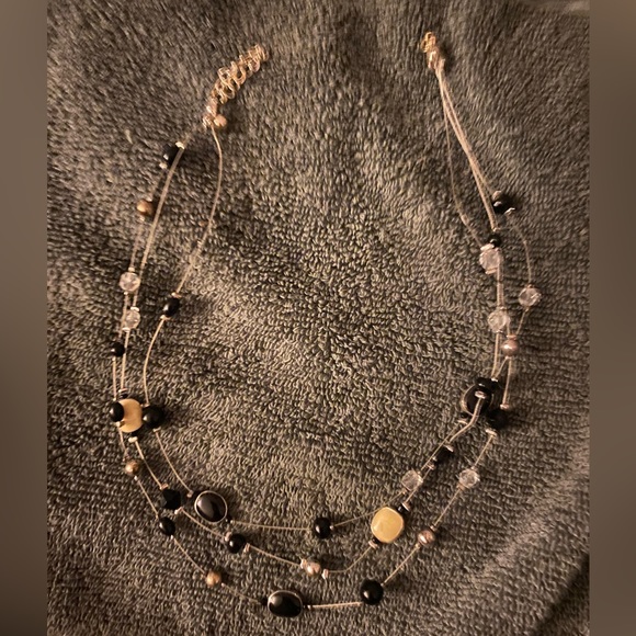 Express Black, Cream & Clear bead floating necklace - Picture 3 of 4